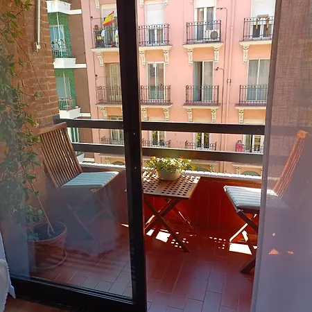 Apartamento Reformado Y Luminoso En Chamberi, Madrid Exterior photo